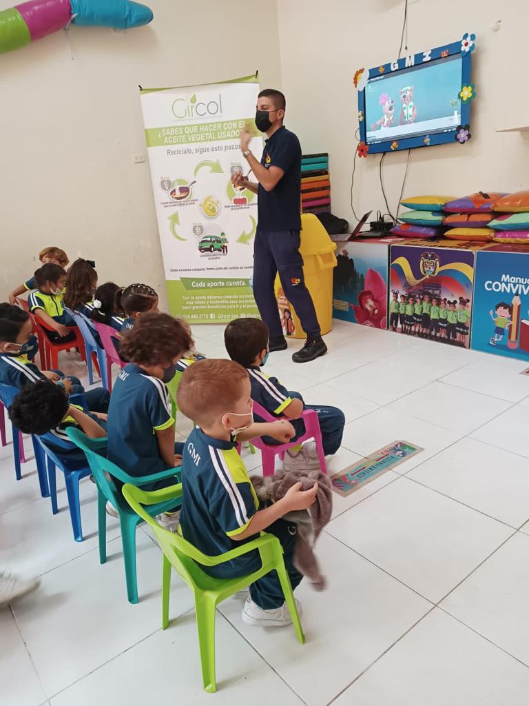 Cada aporte cuenta — reciclaje desde la infancia